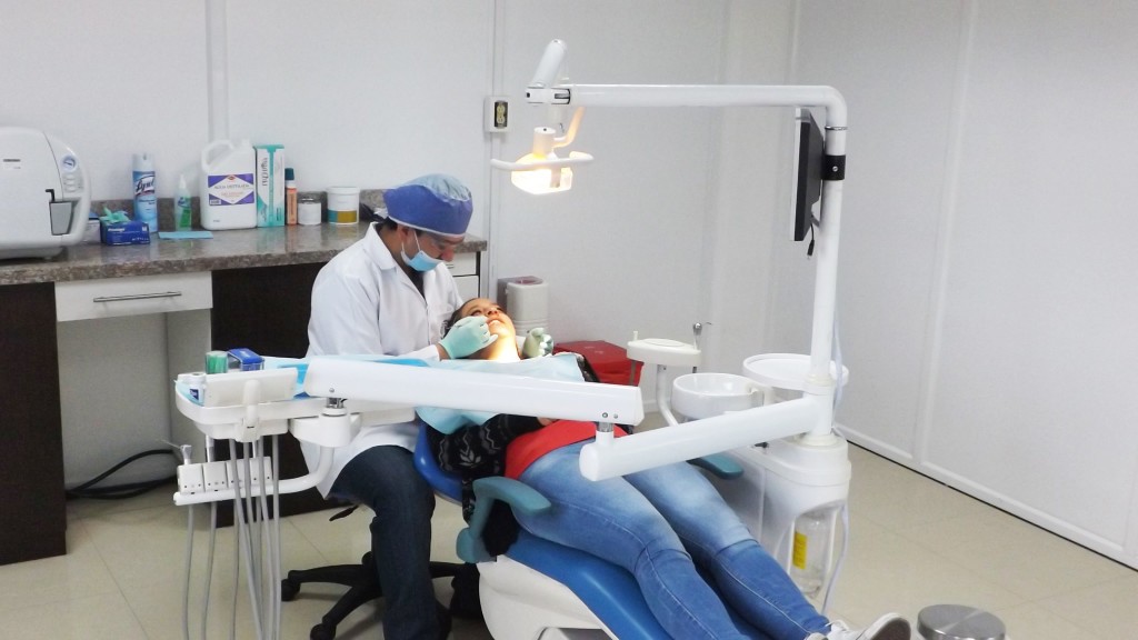 Cost of Dental Implants in Ecuador [Interview]